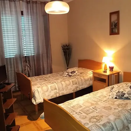 Rossa Penzion *